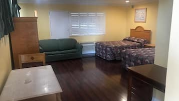 1 bedroom, iron/ironing board, free WiFi
