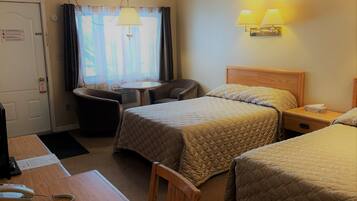 Téléviseur à écran plat de 32 po avec télévision par câble, téléviseur