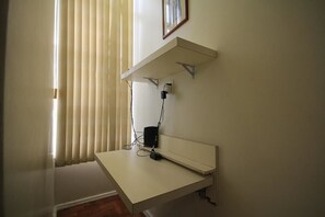 Standard Apartment, 2 Bedrooms, Refrigerator & Microwave | Room amenity