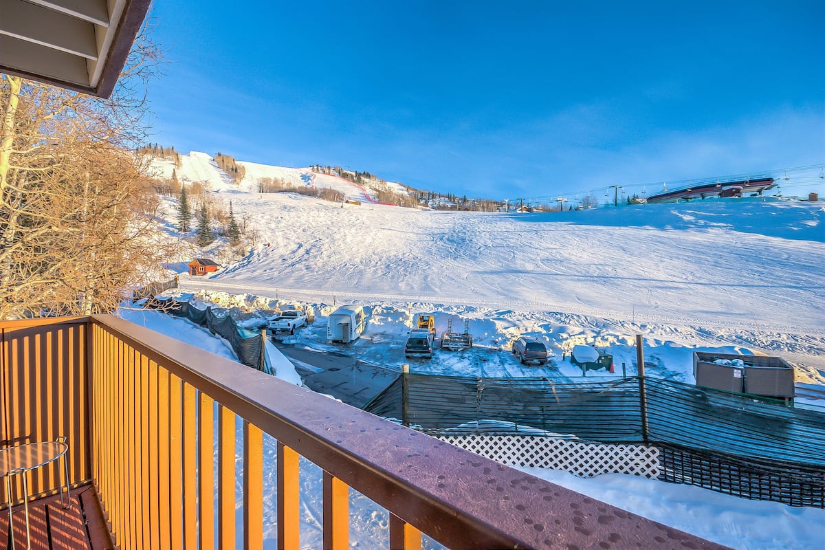 2 Bedroom, 2 Bathroom - SM 428 | Balcony