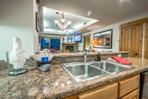 2 Bedroom, 2 Bathroom A 205