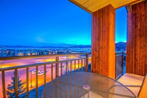 2 Bedroom, 2 Bathroom - 3326 | Balcony