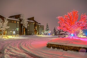 2 Bedroom, 2 Bathroom - 3326 | Exterior