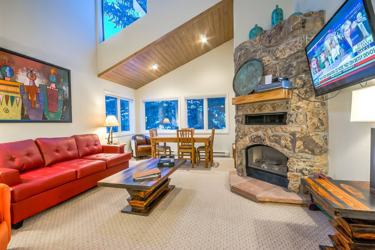 Studio Loft - 3237 | Living area | Flat-screen TV, fireplace