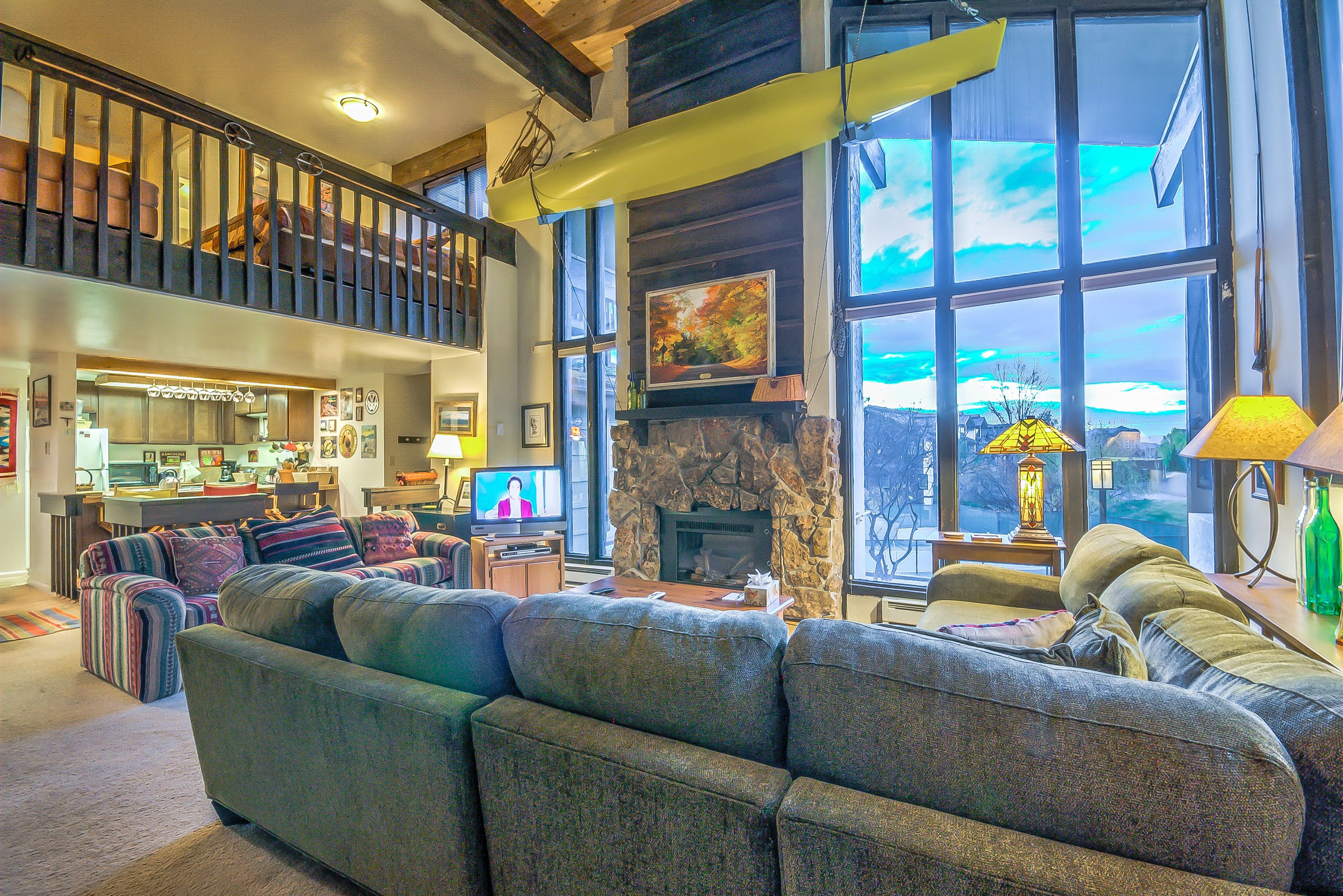 1 Bedroom, 2 Bathroom - Hillsider 10 