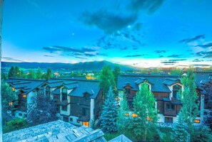 3 Bedroom, 2 Bathroom - Hillsider 15