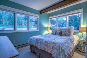 3 Bedroom, 2 Bathroom - Hillsider 15 | 1 bedroom, premium bedding, iron/ironing board - Hillsider by Retreatia (Steamboat Springs)