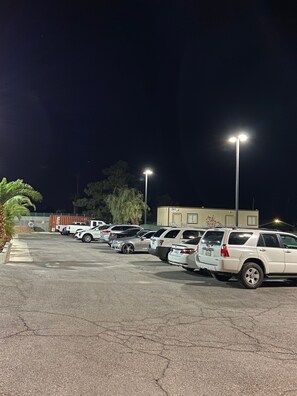 Front of property - Crown Motel (Las Vegas)