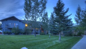 Unclassified image, 5 of 24, button - Villas at Walton Creek (Steamboat Springs)