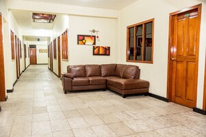 Televisión de pantalla plana