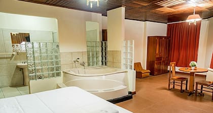 Hotel Oro Verde & Suites