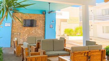 Televisión de pantalla plana y reproductor de DVD