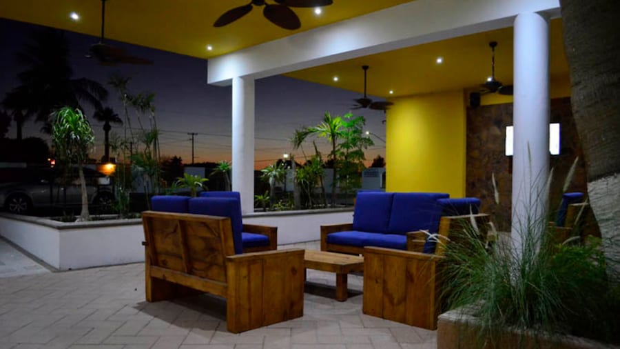 Eco Bay Hotel y Restaurant