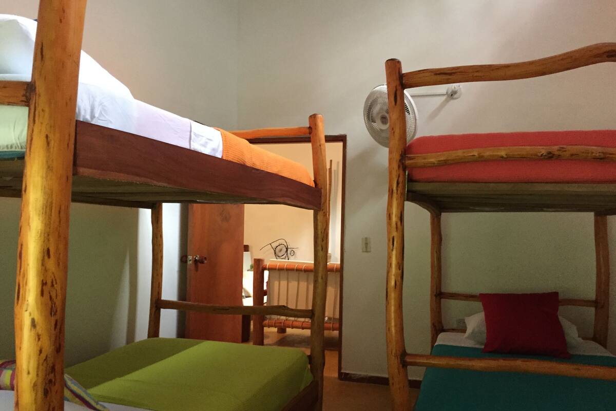 Standard Quadruple Room, Shared Bathroom | Rollaway beds