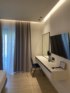 Deluxe Studio | 1 bedroom, in-room safe, free WiFi - Barbie Hotel Apartments (Rhodes)