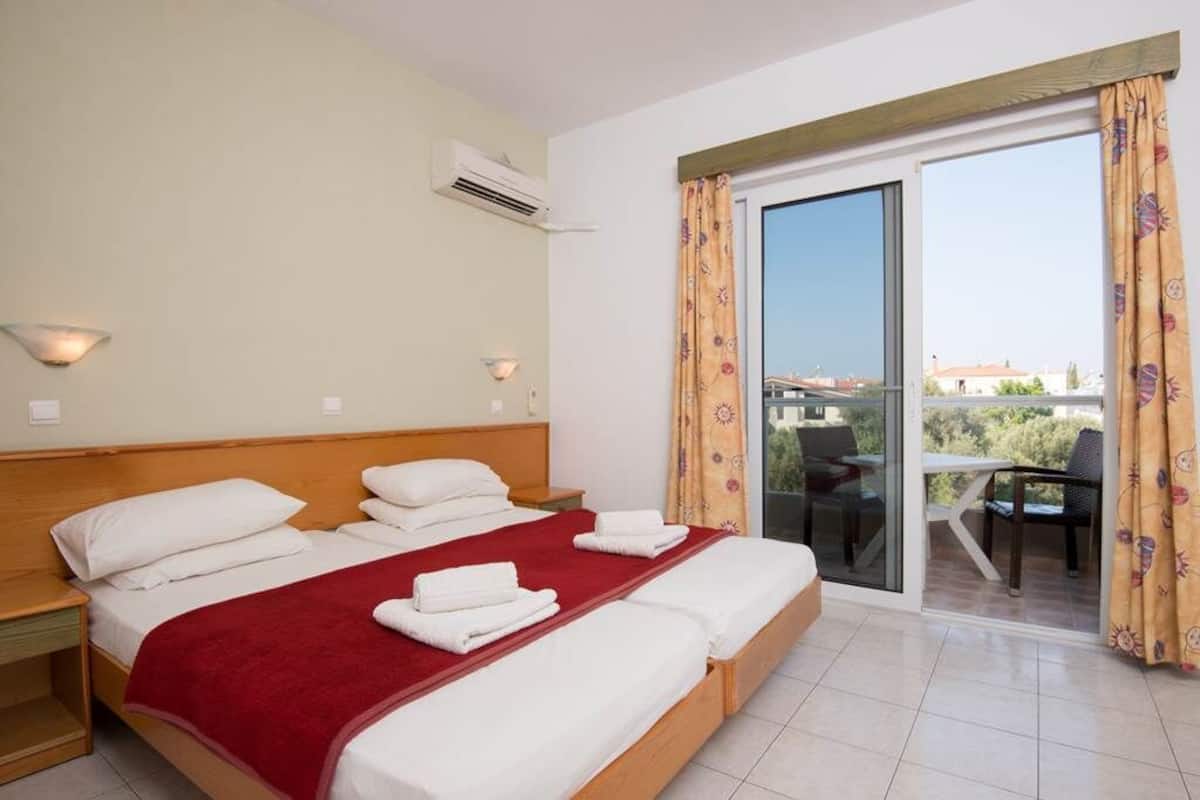 Appartement, 1 chambre, balcon, vue jardin