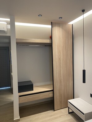 Studio Deluxe | 1 chambre, coffres-forts dans les chambres, Wi-Fi gratuit