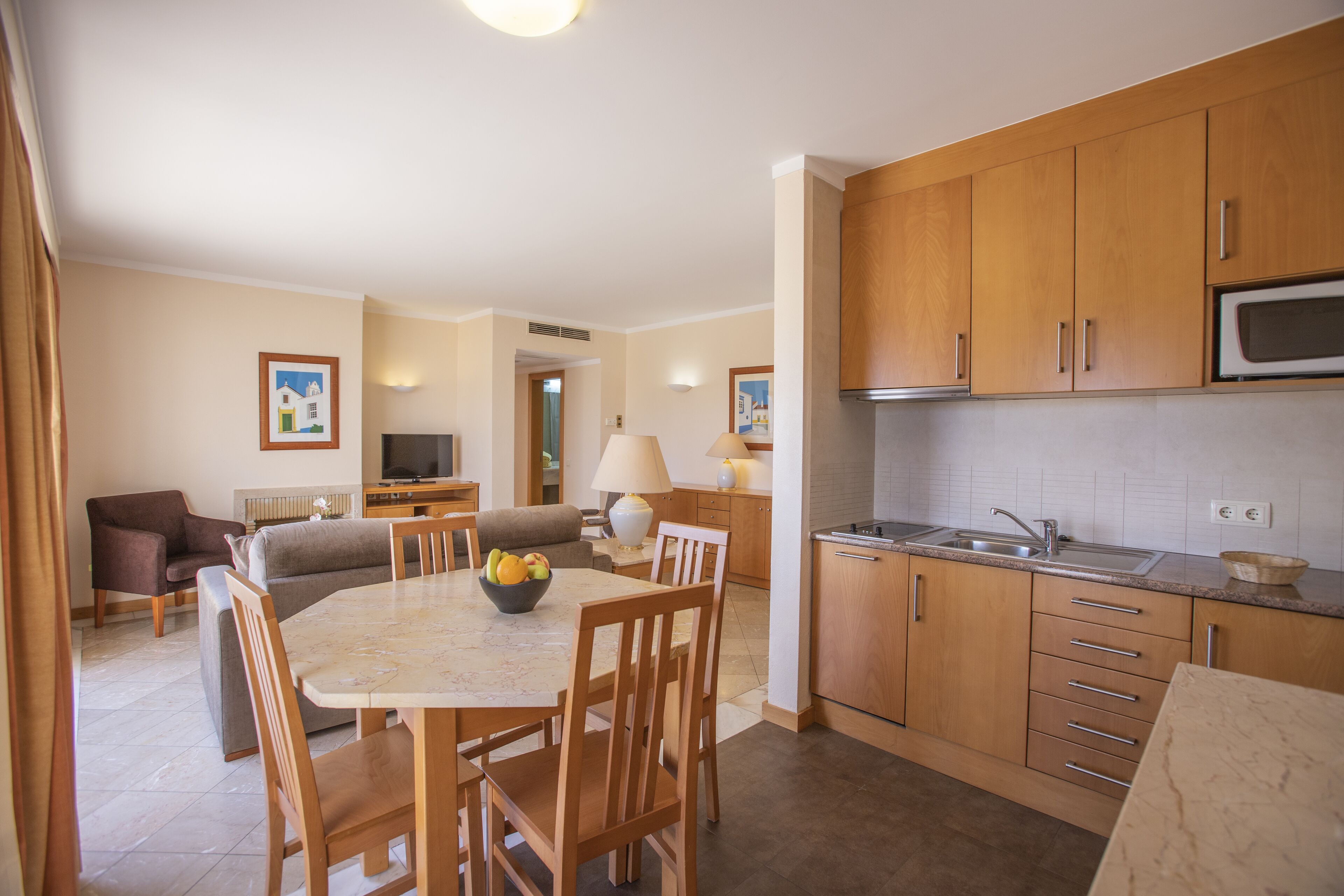 family suite, sea view | private kitchen | mini-fridge, microwave, stovetop, dishwasher