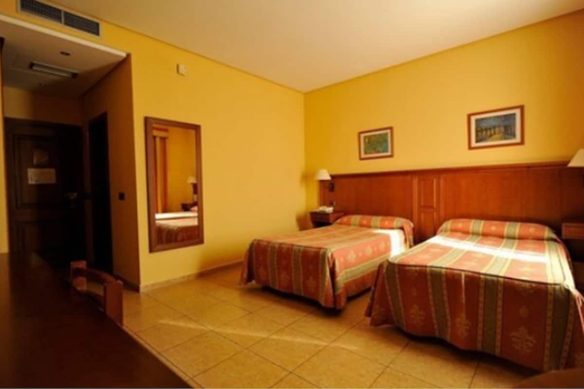 1 bedroom, minibar, in-room safe, desk