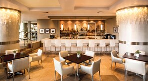 Bar (on property) - Garden Court Marine Parade (Durban)