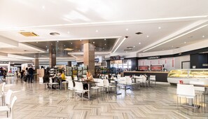 Se sirven desayunos, cenas y brunches