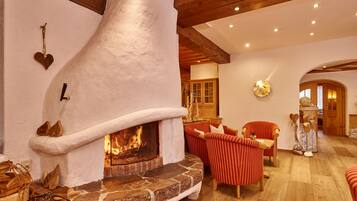 Lobby-Lounge