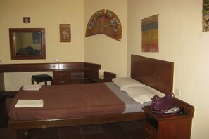 Room - Mobor Beach Resort (GOA)