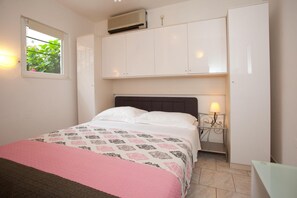 Room - Apartment Alma (Split)