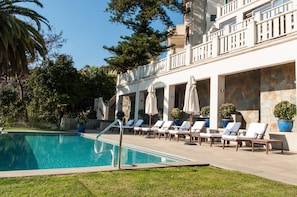 Outdoor pool, pool loungers