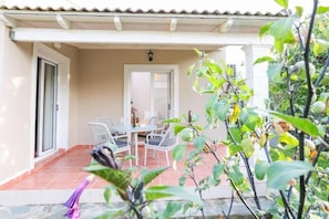 Unclassified image, 3 of 109, button - Three Stars (Corfu)
