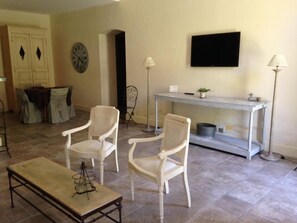 Apartment, 2 Bedrooms (La Trivalle) | Living area | Flat-screen TV - BnB Demeure Saint Louis (Carcassonne)