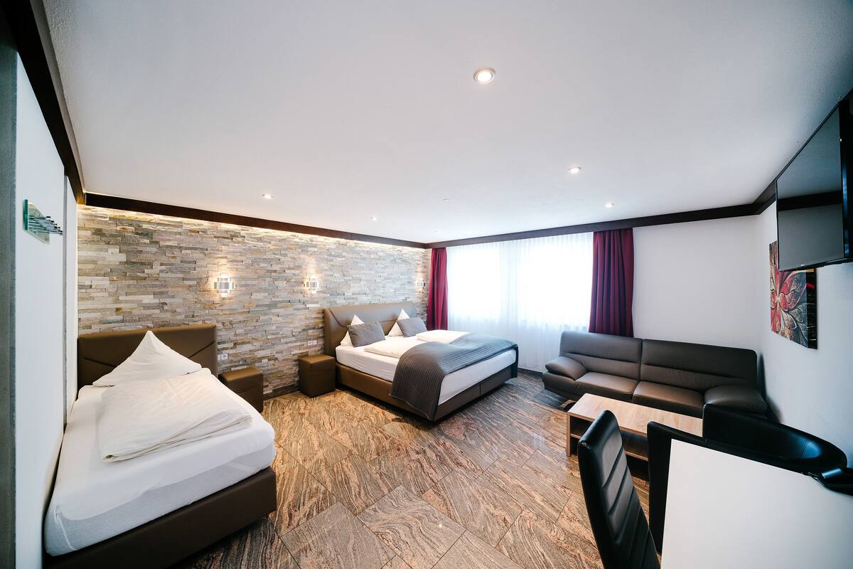 Superior Triple Room | In-room safe, blackout drapes, soundproofing
