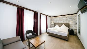 Comfort Double Room | In-room safe, blackout drapes, soundproofing, iron/ironing board