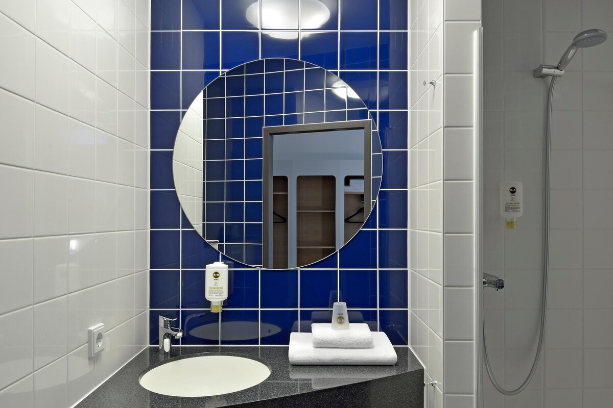 Bathroom | Shower, hair dryer, towels