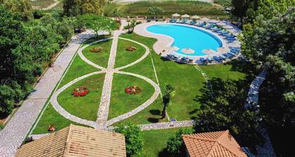Chrismos Luxury Suites & Studios