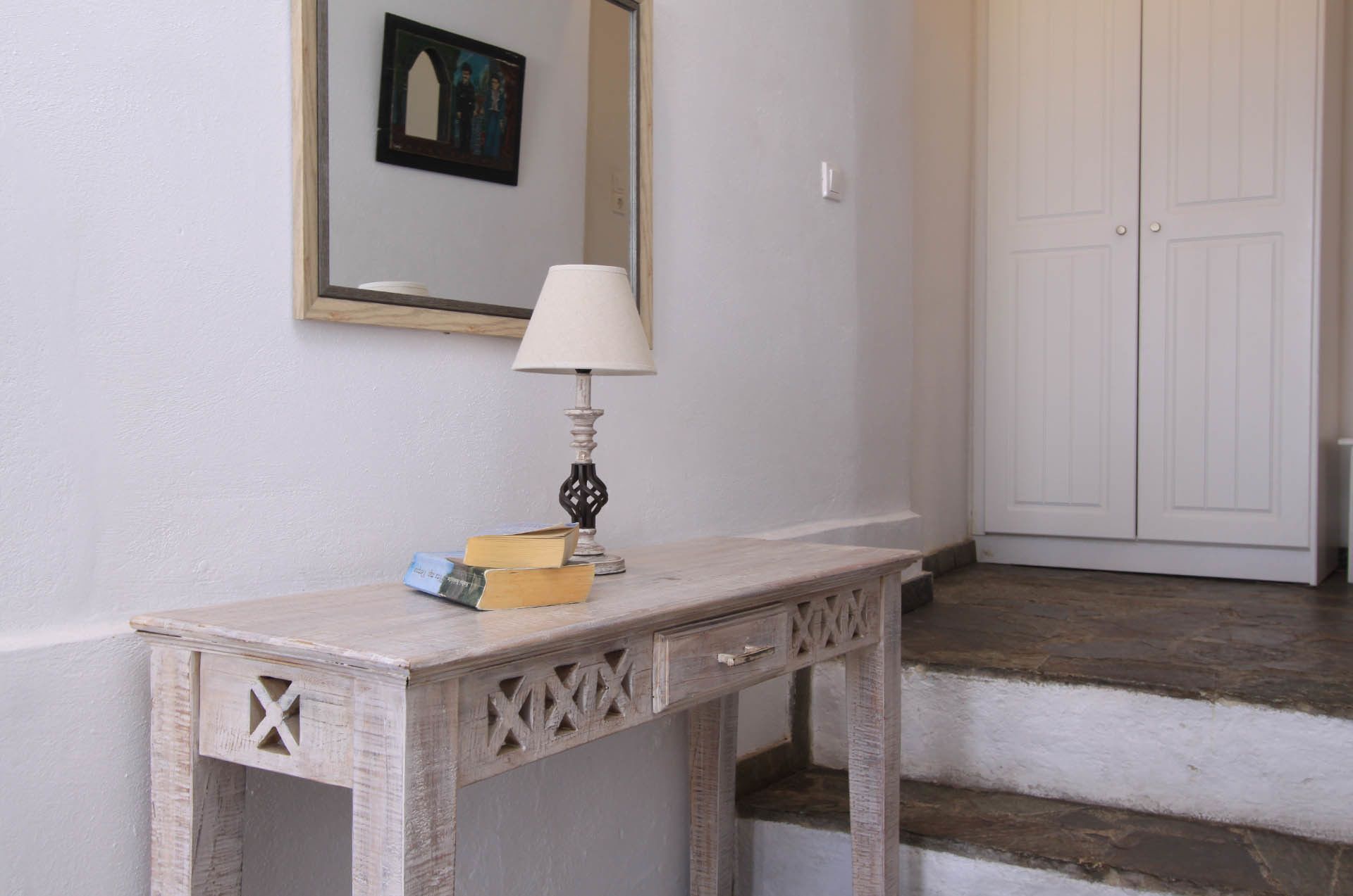 junior apartment | living area | flat-screen tv