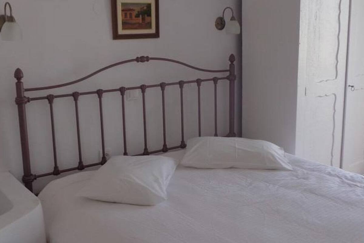 Caja de seguridad en la habitación y sistema de insonorización 