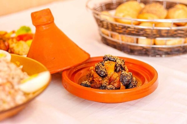 Makanan dan minuman