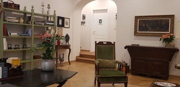 Interni