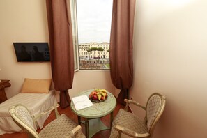 Superior Double or Twin Room, City View | Living area | Flat-screen TV - Residenza Gens Julia (Rome)
