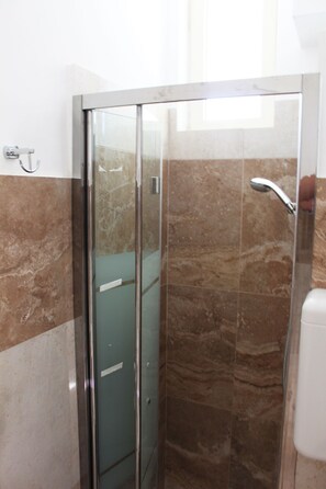 Triple Room | Bathroom - Hotel Fellini Rimini (Rimini)