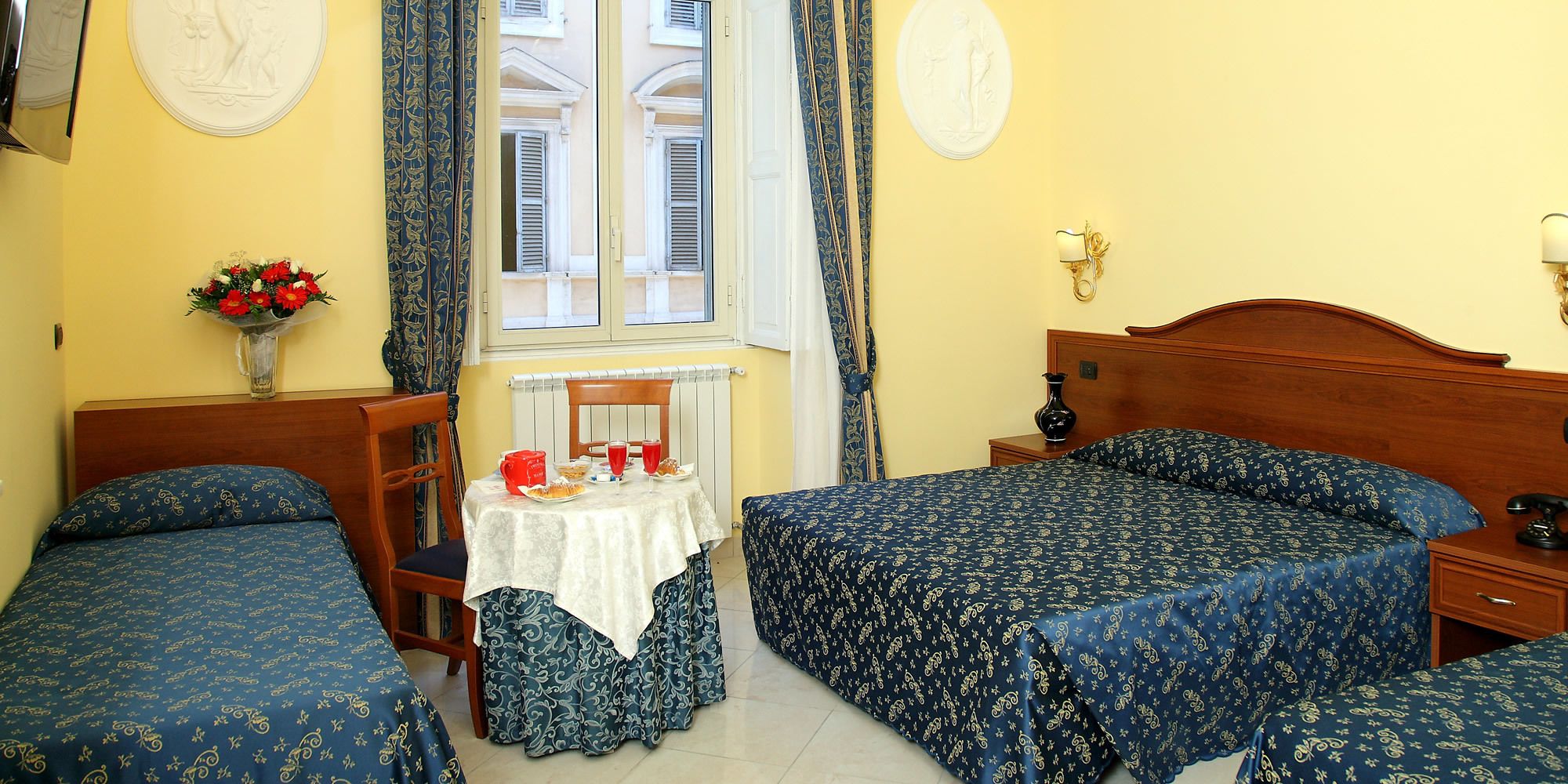 Photo - Caroline Suite