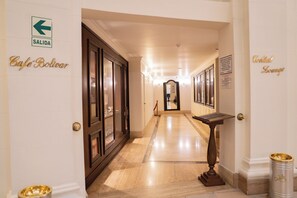 Bar (on property) - Gran Hotel Bolivar (Lima)