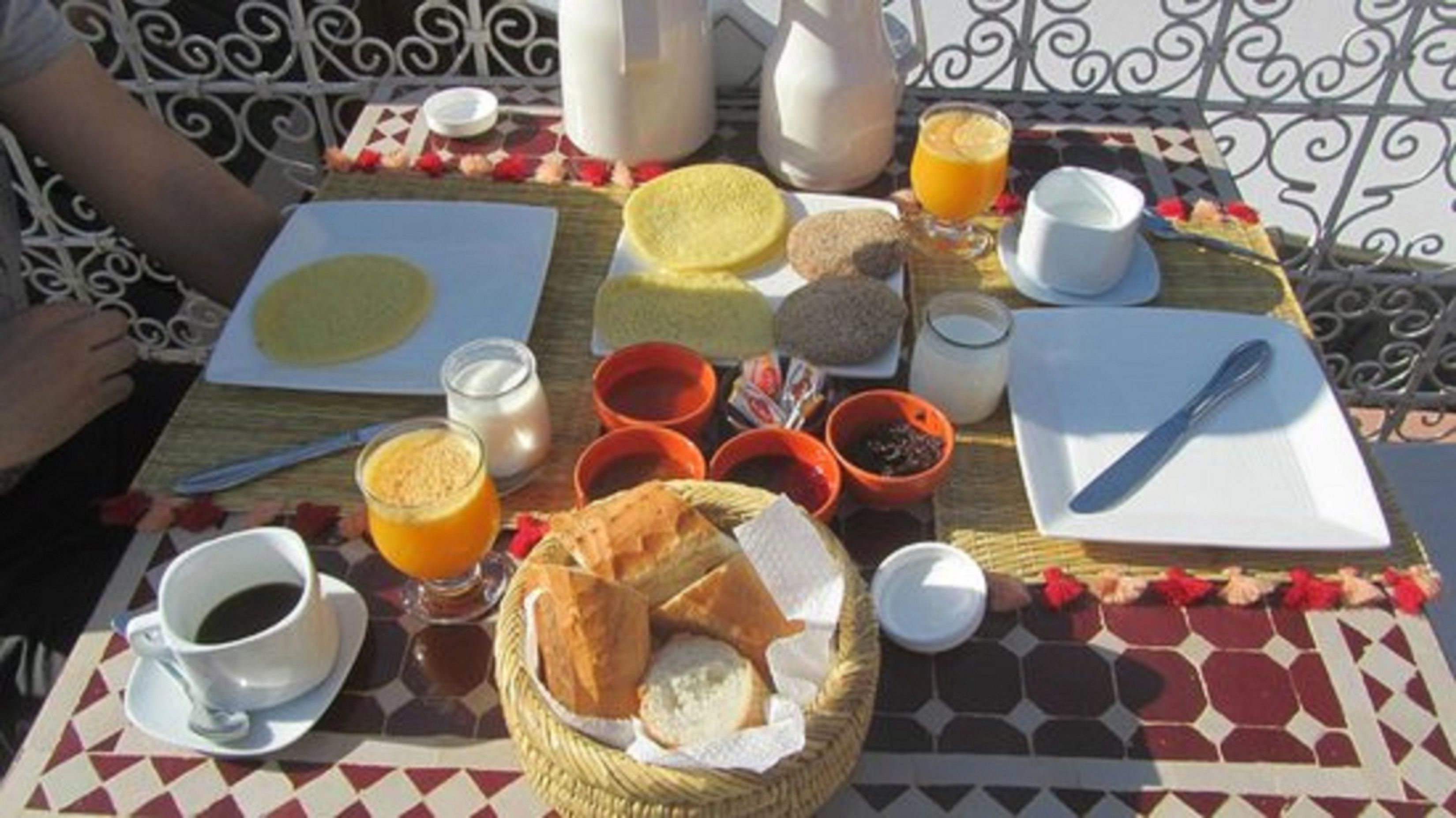 Photo - Riad Chalymar