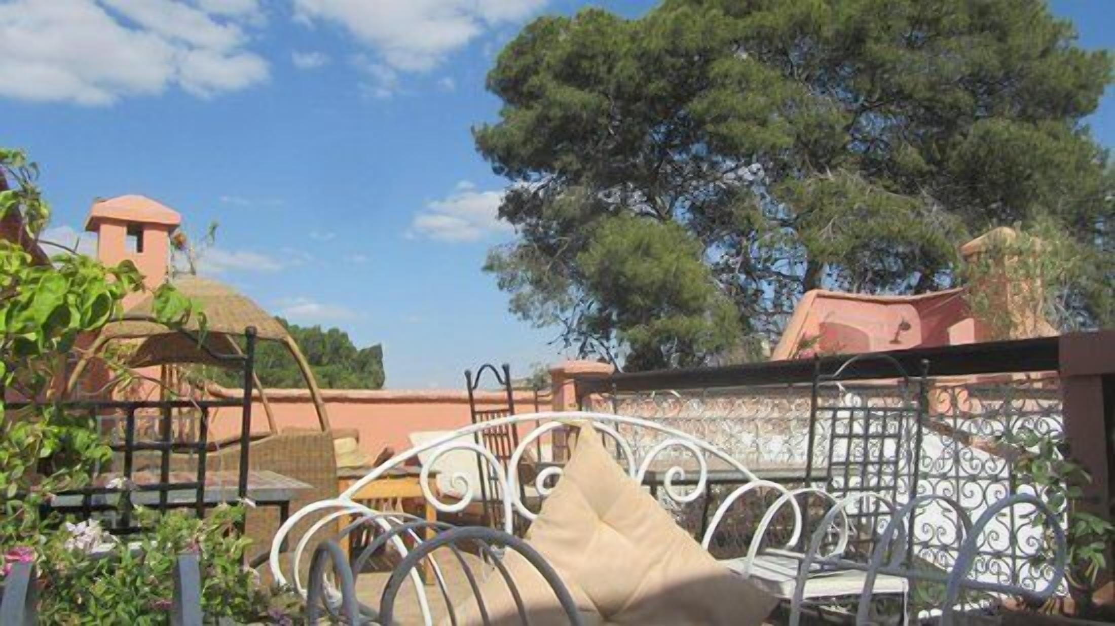 Photo - Riad Chalymar