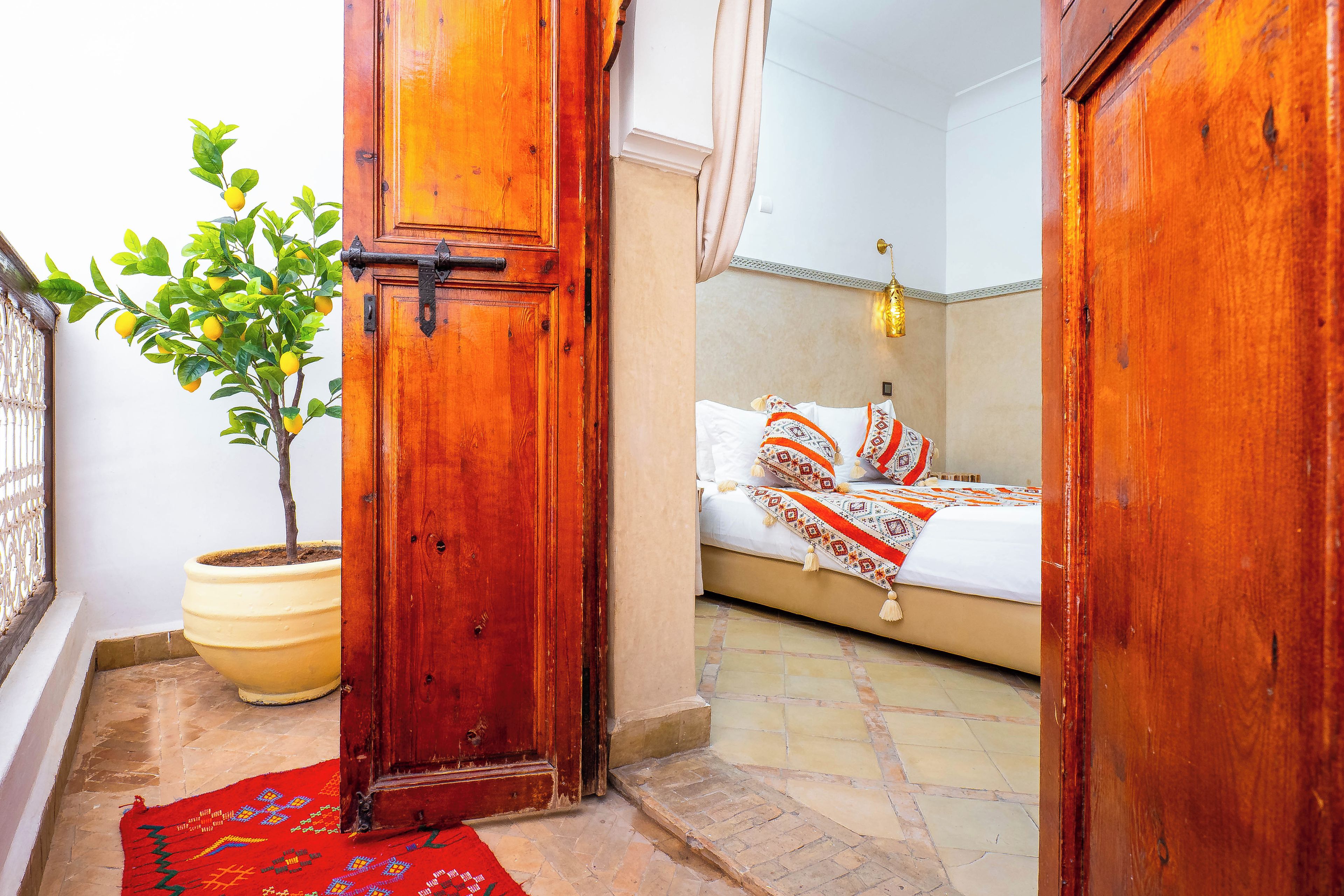 Photo - Riad Chalymar