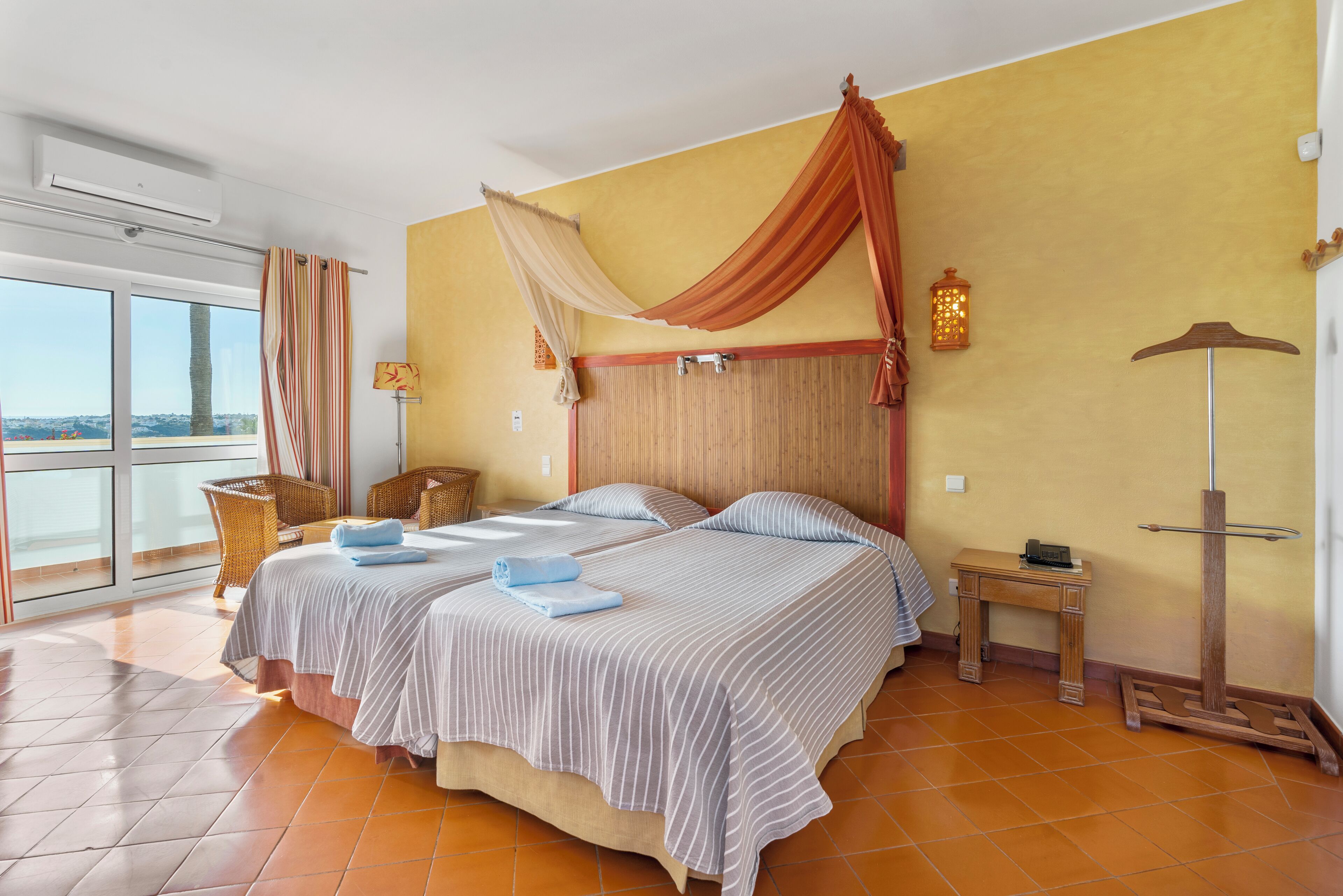 standard twin room | 1 bedroom, minibar, blackout curtains, soundproofing