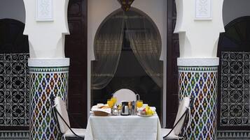 Petit déjeuner continental compris tous les jours