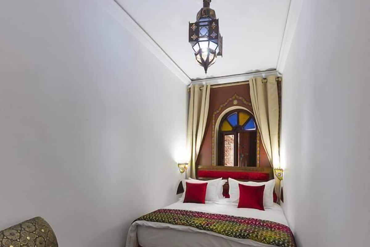 Camera Standard, 1 letto king, vista piscina (Dakhla) | Una cassaforte in camera, una scrivania, Wi-Fi gratuito, lenzuola