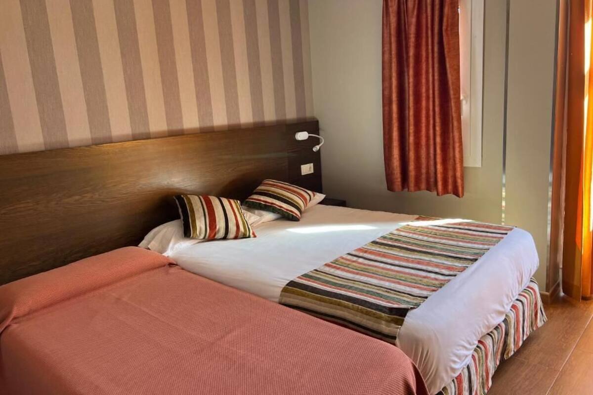 Double Room, Multiple Beds, Non Smoking